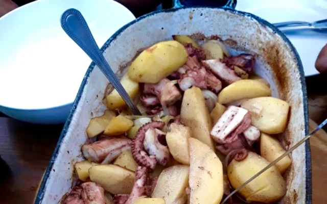 Peka z ośmiornicy i ziemniaków